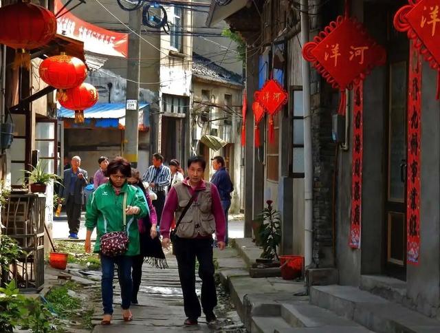 宝堰：古巷藏风华