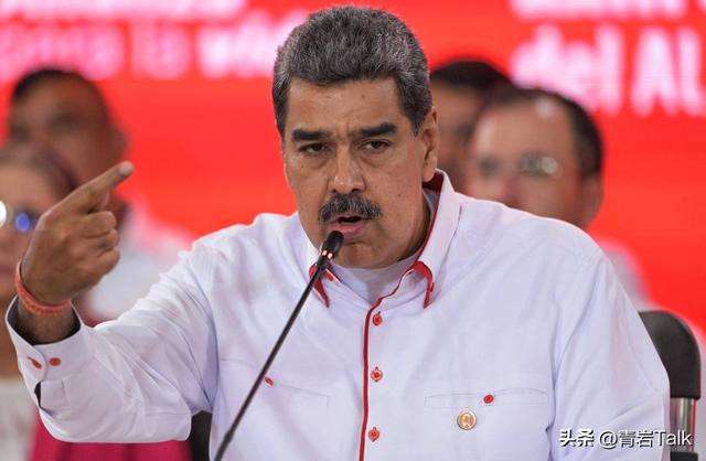 制裁失效换军事威慑，美军飞越委内瑞拉，特朗普重启门罗主义