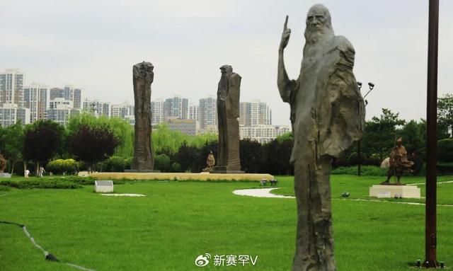这里是赛罕 | 问道广场：一座雕塑串联起的文化休闲打卡地