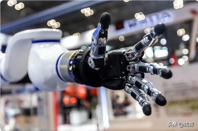 惊了！AI比对象还懂你？大佬曝2039年人机真相