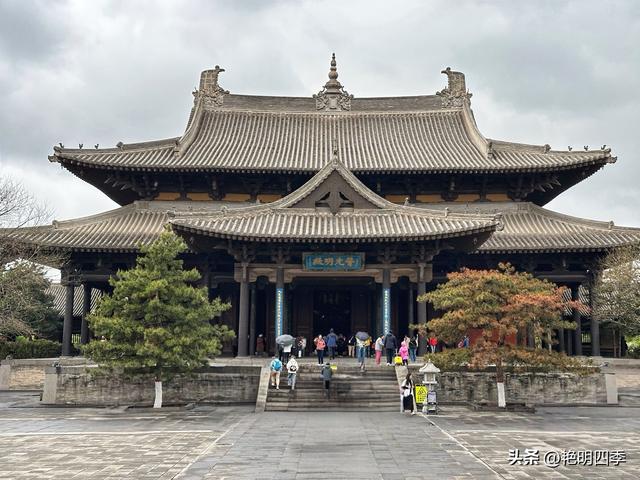 华严寺：“八大辽构”之七，拥有最美辽塑菩萨和最美古代书橱
