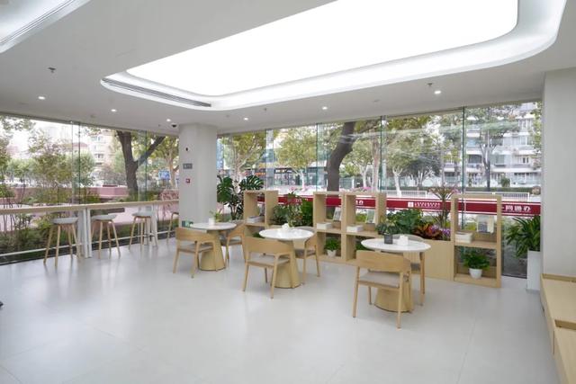 典藏上海,向新而生!上海市城市建设档案馆打开围墙,与市民共享单位附属绿地空间