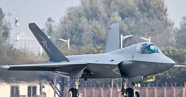 造六代机还是五代机？美媒预测歼-20产量将超过1000架！真的吗？