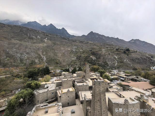 喀什经317到成都，色达县-都江堰，甲居藏寨、理小路、桃坪羌寨