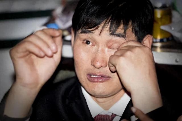 离婚四年后，大衣哥终于等来好消息，前儿媳陈亚男悔的肠子都青了