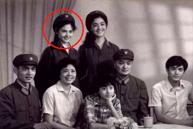 80年代家喻户晓的女演员，嫁给军委副主席儿子，离婚后混得如何？