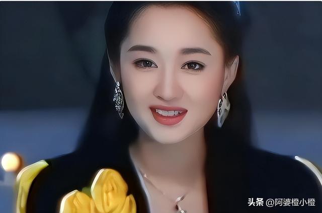 过气明星有多惨！农村走穴 摆摊还债，穷到只剩100万，体面全丢了