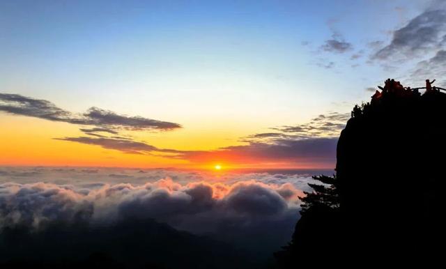 黄山入选中国最美十大名山，它到底美在哪？ | 超级皖黄山市争霸赛等你来战