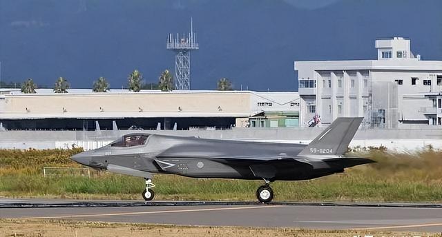 “中国真的发通知了”，日媒炸锅，高市早苗正酝酿一个大胆的计划