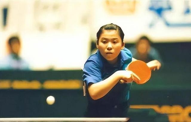 涉贪腐被带走、败光20亿、移民改国籍，邓亚萍身上的谣言太离谱