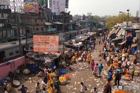 中国和印度都有10多亿人 为何中国就很干净 印度就很脏 世界网友回答图片