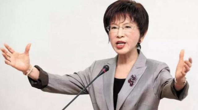 九三阅兵现场，洪秀柱座次不简单！宋楚瑜对大陆提出一个不情之请，两岸统一越来越近