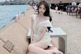 王思聪新女友懒懒,历任女友里的“清流”,身穿5万MiuMiu狂秀恩爱图片