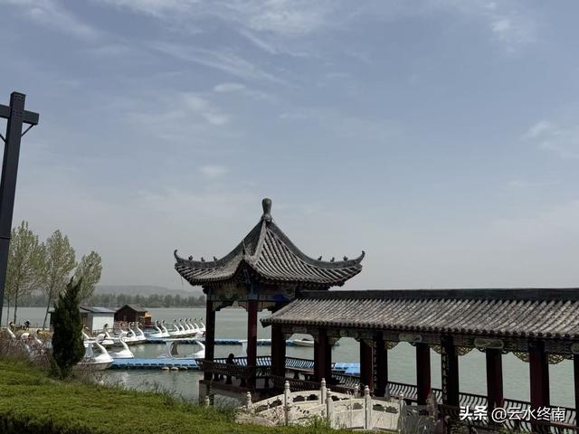 这个清明，我到山西，给这些陕西楞娃上了三炷香