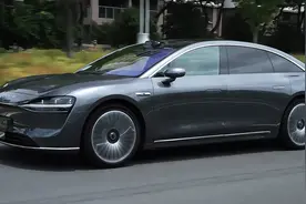 开了200公里享界S9，再开朋友的宝马740，车主一肚子话要说！图片