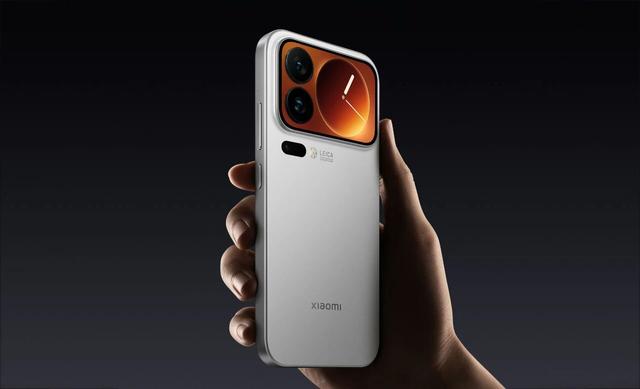 刚刚公布的 iPhone 17 销量，太夸张了