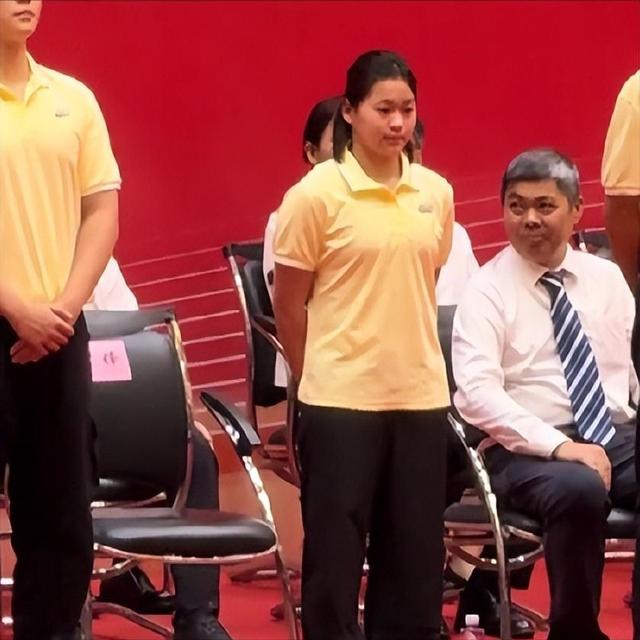 全红婵入学仅5天，被嘲发福、没学历，官媒：学不学由她自己决定