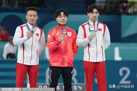巴黎奥运会| 张博恒、肖若腾分获体操男子个人全能银牌和铜牌图片