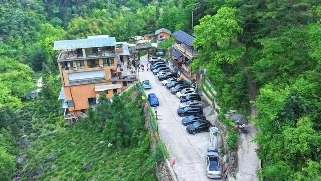 骑行赏枫、古村寻秋……被祁门的「枫景」治愈啦！| 皖美秋日