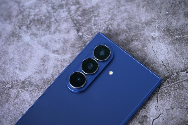 轻薄与科技的交融 三星Galaxy Z Fold7图赏