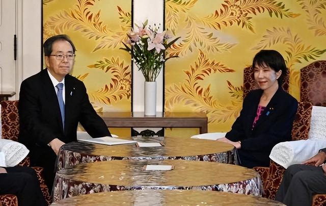 中美俄朝统一战线，48小时美国2次警告，石破茂：高市要毁了日本