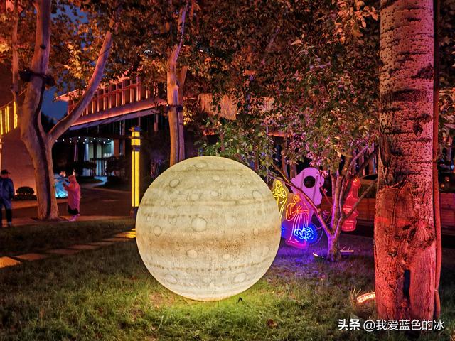 在邯郸住三天，每天餐后在邯郸这家花园式酒店院子里散散步真惬意