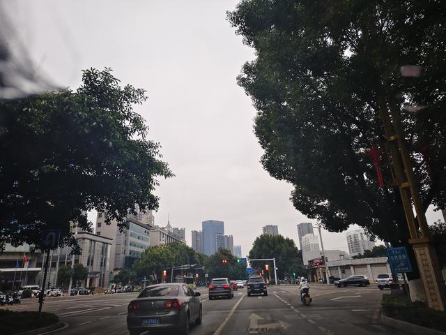 南行漫记：逃离弥勒市，去元谋寻找有温度的冬天