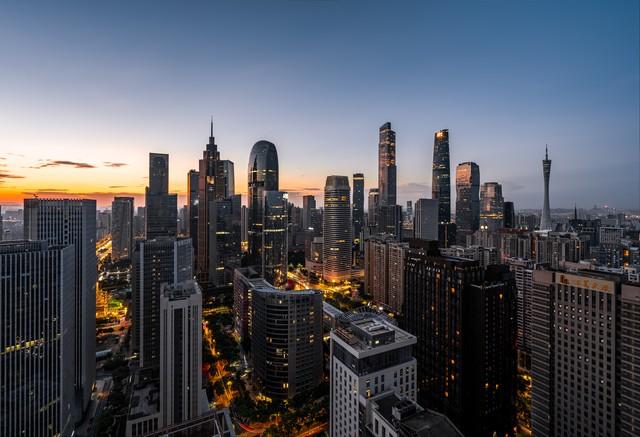 2025中国最美十大城市出炉，青岛第3，广州第6，大连垫底！