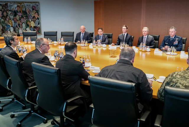 惊天博弈！泽连斯基放弃入北约换安全保障，美国却逼其割顿巴斯？