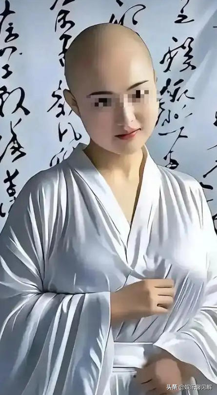 揭秘尼姑庵真相：表面佛门实则妓院，穿黑丝戴假发，香客人来人往