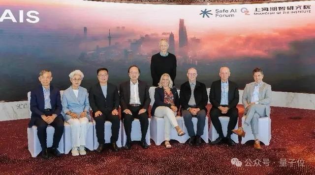 Hinton能重新坐下了，什么时候开始的？