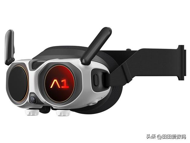 Insta360 技术加持！ Antigravity A1 无人机 8K 全景拍摄，零盲点视角
