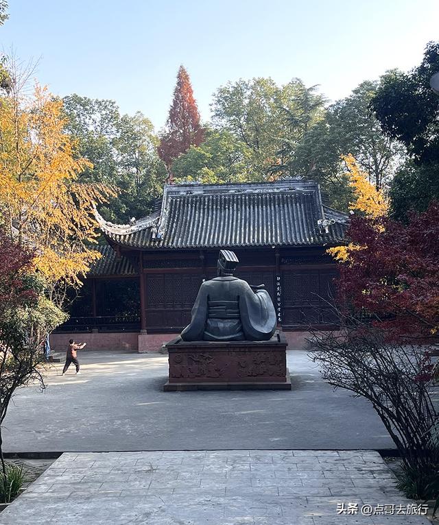 成都被私藏的彩林公园，流金溢彩，充满老城烟火气，地铁公交直达