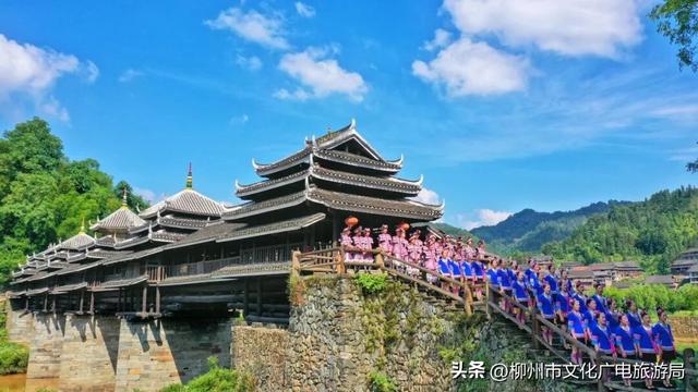 躲进三江的山水里，是治疗精神内耗的顶级解药