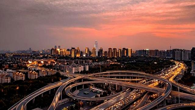 我是北京人，去了趟河南郑州，实在忍不住想说：对郑州的6点印象