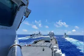 055B型驱逐舰，排水量2万吨，到底有多强悍？图片