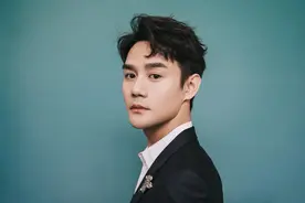 王凯：父亲肺癌病逝1个月，他被查出肺部阴影，对名气已不在乎图片
