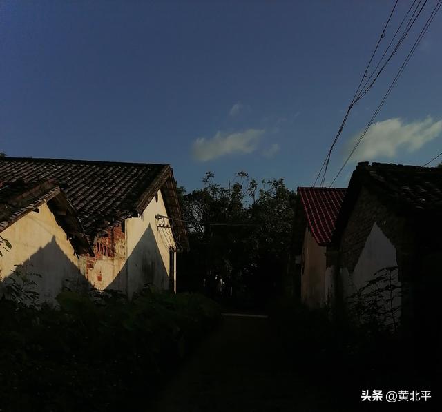 广西来宾市迁江镇60年前785人归侨而成的村落，现发展成为工业区