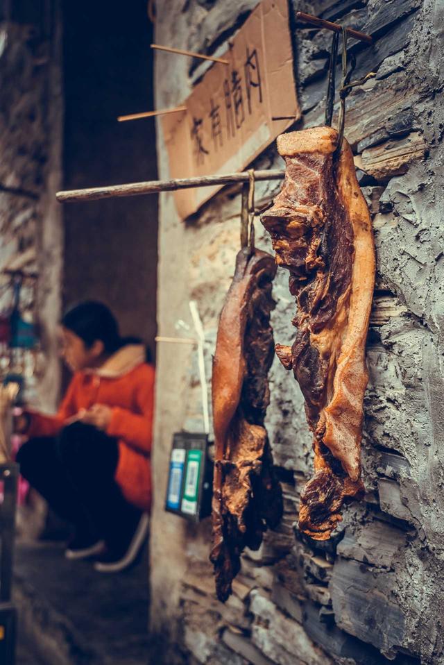 想玩点不一样，这个冬天，让我们去湘西过大年！