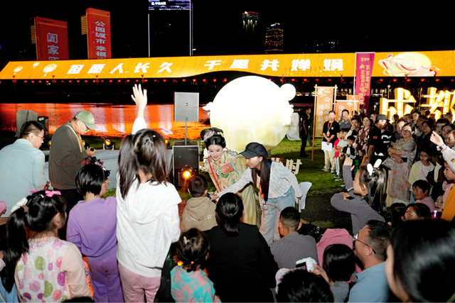 月满秦皇湖！天府新区 “中秋湖月夜”温情启幕，沉浸式体验点亮双节幸福时光