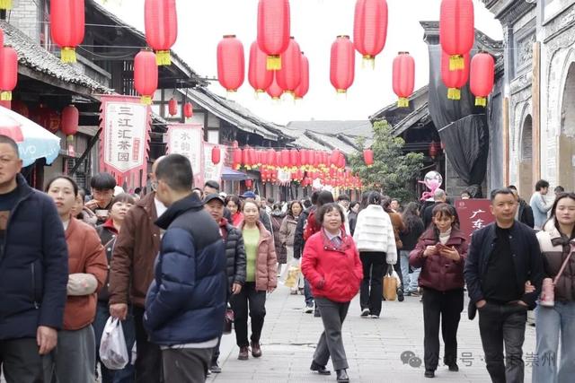 热闹、喜庆！崇州三大古镇年味儿拉满