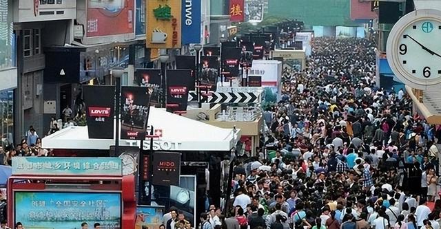 2020年，全国男性较女性多3502万，如今仅过5年，差距超出预期