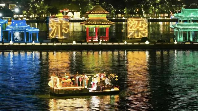 这座地级市的百年老站，最近客流超火爆！