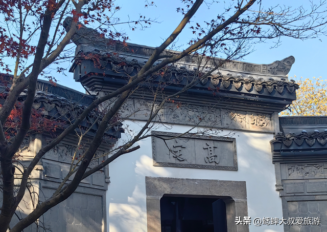 被杭州“高人园林”迷住了，内藏红学，为小众秘境，还地铁直达！