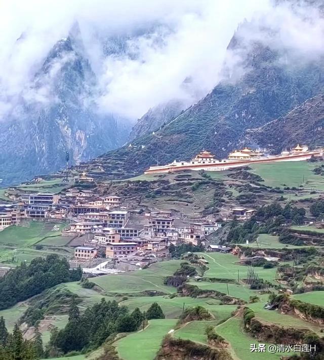 为什么说来甘南旅游一定要去扎尕那？