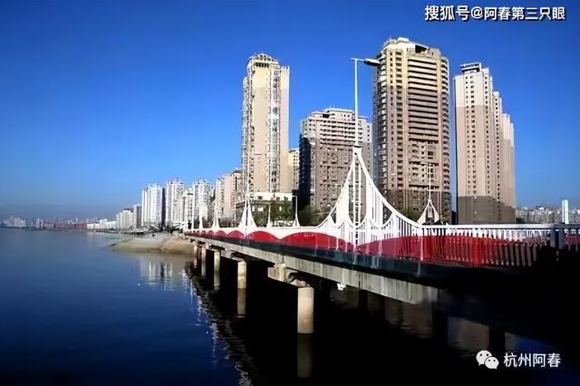 鸭绿江呀鸭绿江！