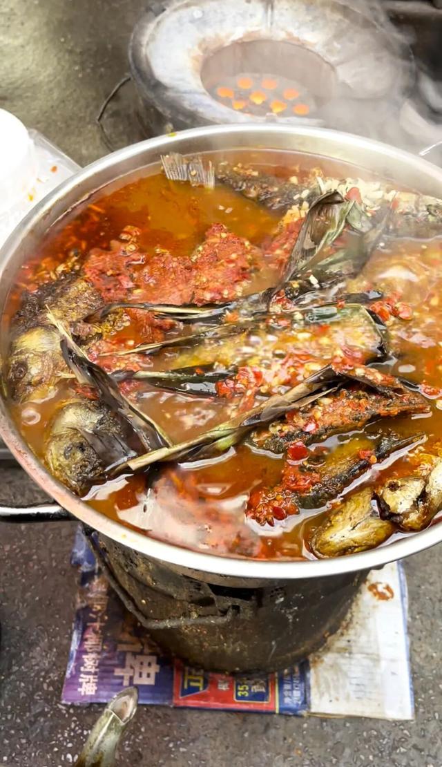 昆明官渡本地人的“8大地下美食清单”，推翻91%的网红攻略，避坑