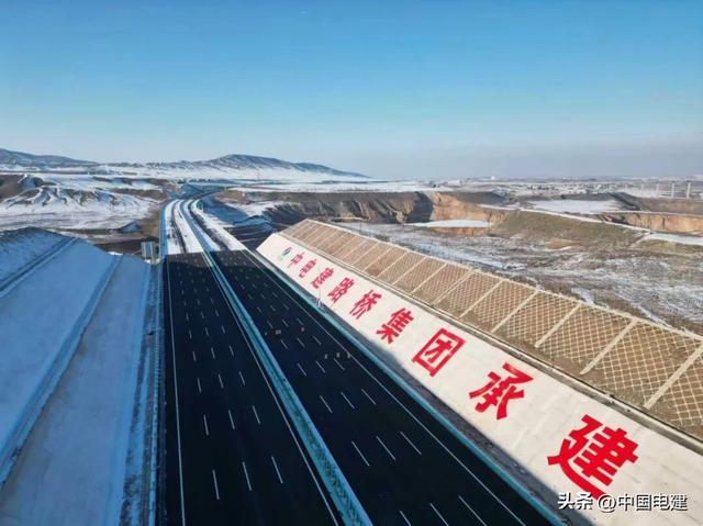 绘就“多彩新疆”锦绣画卷！打卡天山上的“电建足迹”