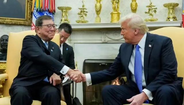3个中国邻国跟美签协议，其中一个令人太意外，特朗普对中国摊牌