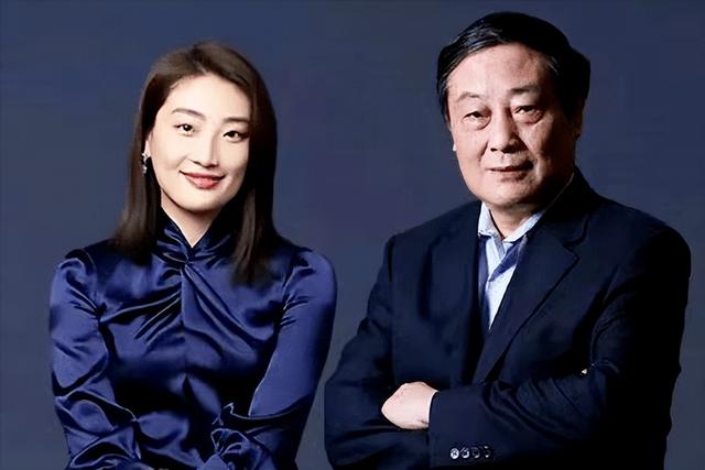 “首战”输了？老员工趁人之危，爆更多猛料，宗馥莉远比看到更狠